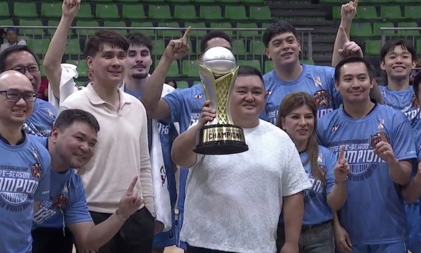 Abra Solid North Weavers 2026 Preseason Invitational Champions | GGSLOT | Sports & Games News Members of the Abra Solid North Weavers holding the 2026 MPBL Preseason Invitational trophy at the Bren Z. Guiao Convention Center, celebrating their victory over the Quezon Huskers.