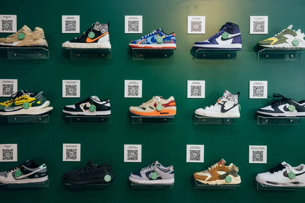 Popular resale sneakers displayed in a store | GGSLOT | Sports & Games News Popular resale sneakers displayed in a store