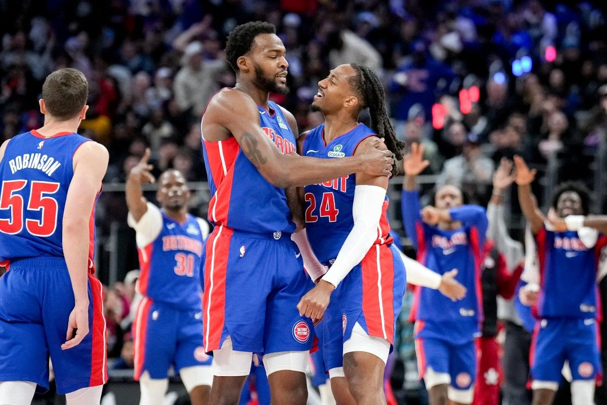 detroit-piston-players-celebrates | GGSLOT | Sports & Games News Detroit Pistons players celebrating a defensive stop during the 2026 regular season.
