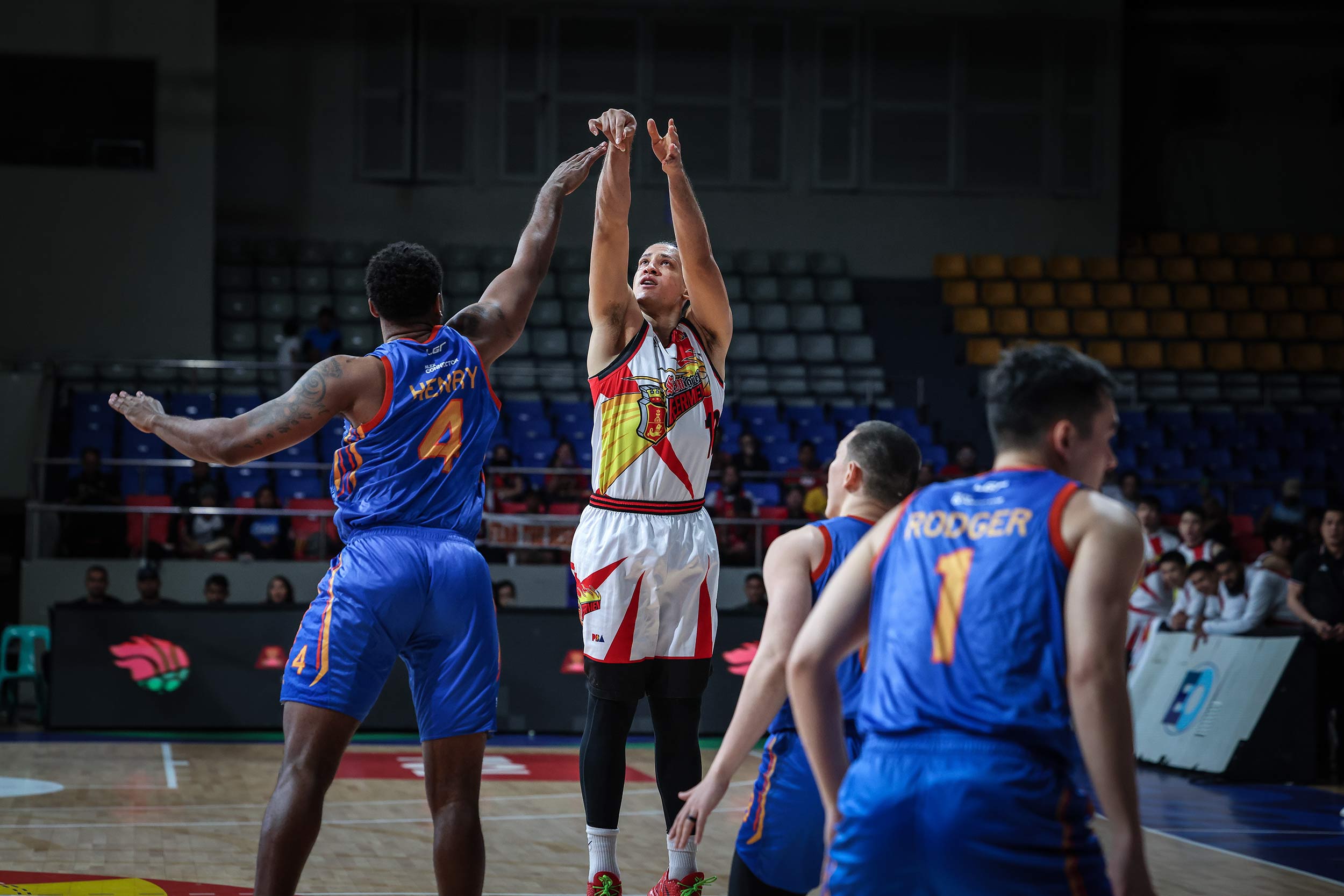 NLEX Road Warriors defense playing tight coverage