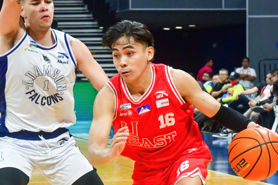 UAAP Season 86 Mens Basketball 2nd Round | GGSLOT | Sports & Games News up fighting maroons guard rey remogat orchestrates the half-court offense