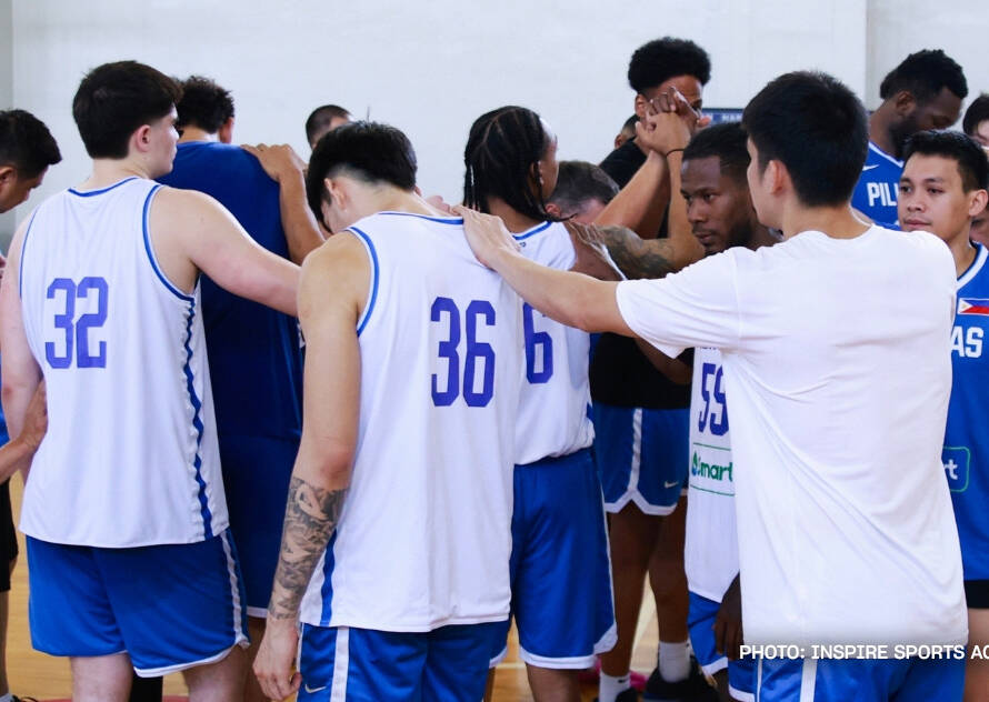 Gilas Pilipinas training camp huddle