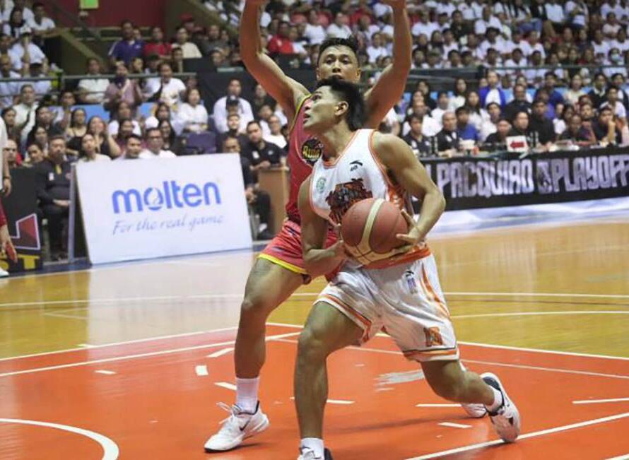 mpbl live South Division game with strong half-court defense