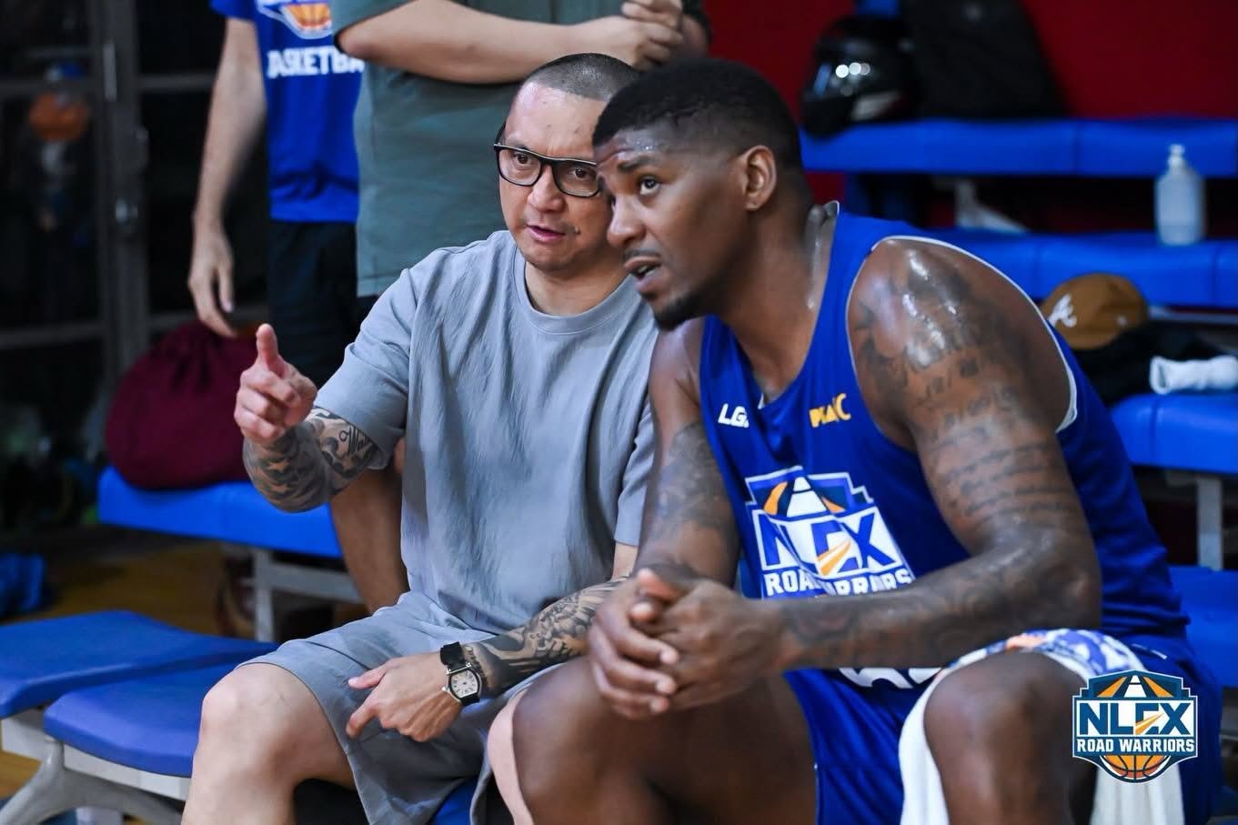 jimmy-alapag-nlex-coaching-debutjpg | GGSLOT | Sports & Games News Head coach Jimmy Alapag talking to his NLEX Road Warriors players during a timeout.