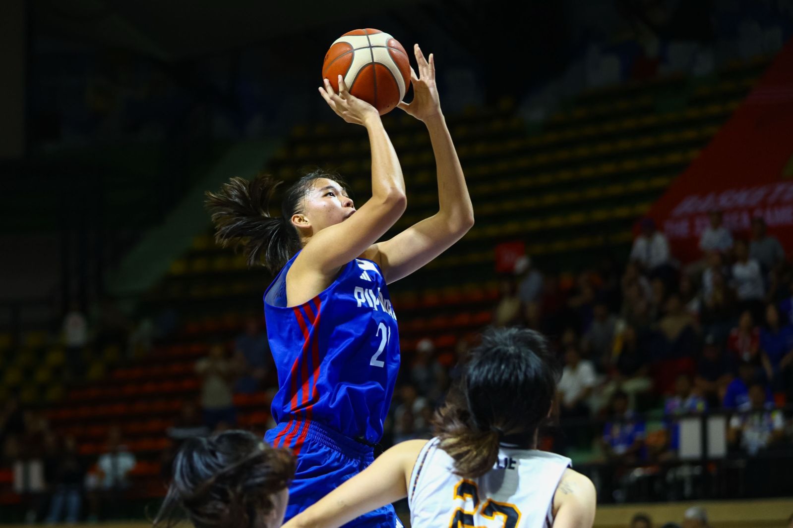 sophia-dignadice-gilas-youth-playmaker | GGSLOT | Sports & Games News A young Filipino basketball point guard executing an offensive play during international competition.